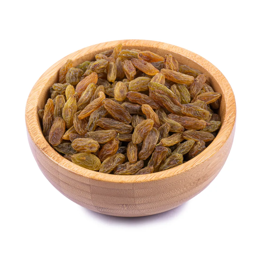 economic-green-raisins in wooden bowl