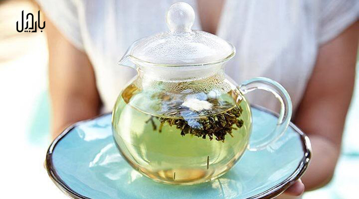 یک قوری چای سبز