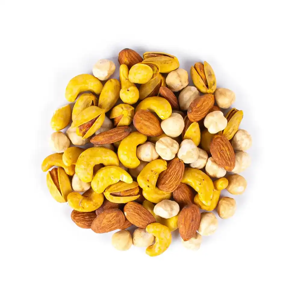 مخلوط آجیل چهار مغز به عنوان آجیل و مغزها